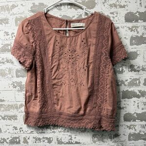 Abercrombie & Fitch Rose Mauve Embroidered Short Sleeve Blouse
